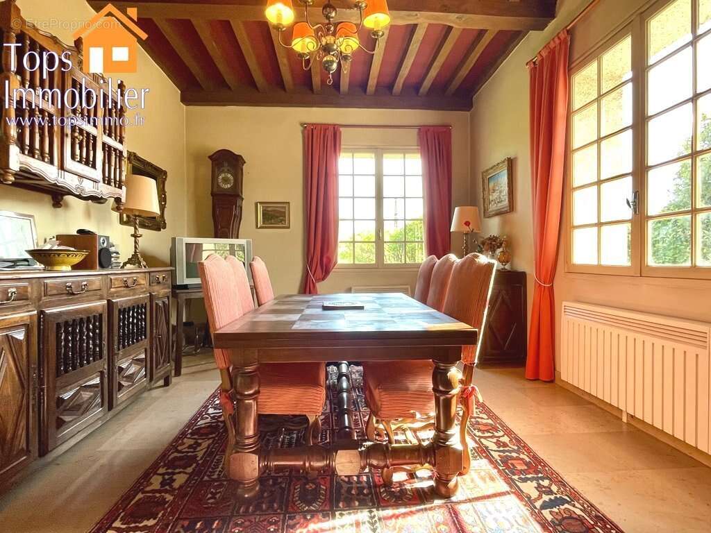 Maison à VILLEFRANCHE-DE-ROUERGUE