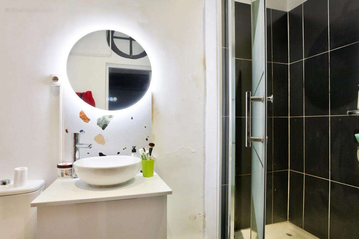 Appartement à PARIS-20E