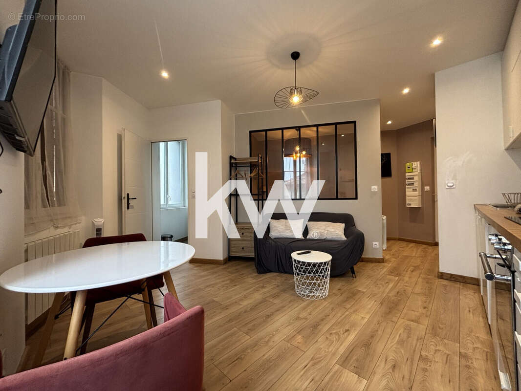 Appartement à SAINT-ETIENNE