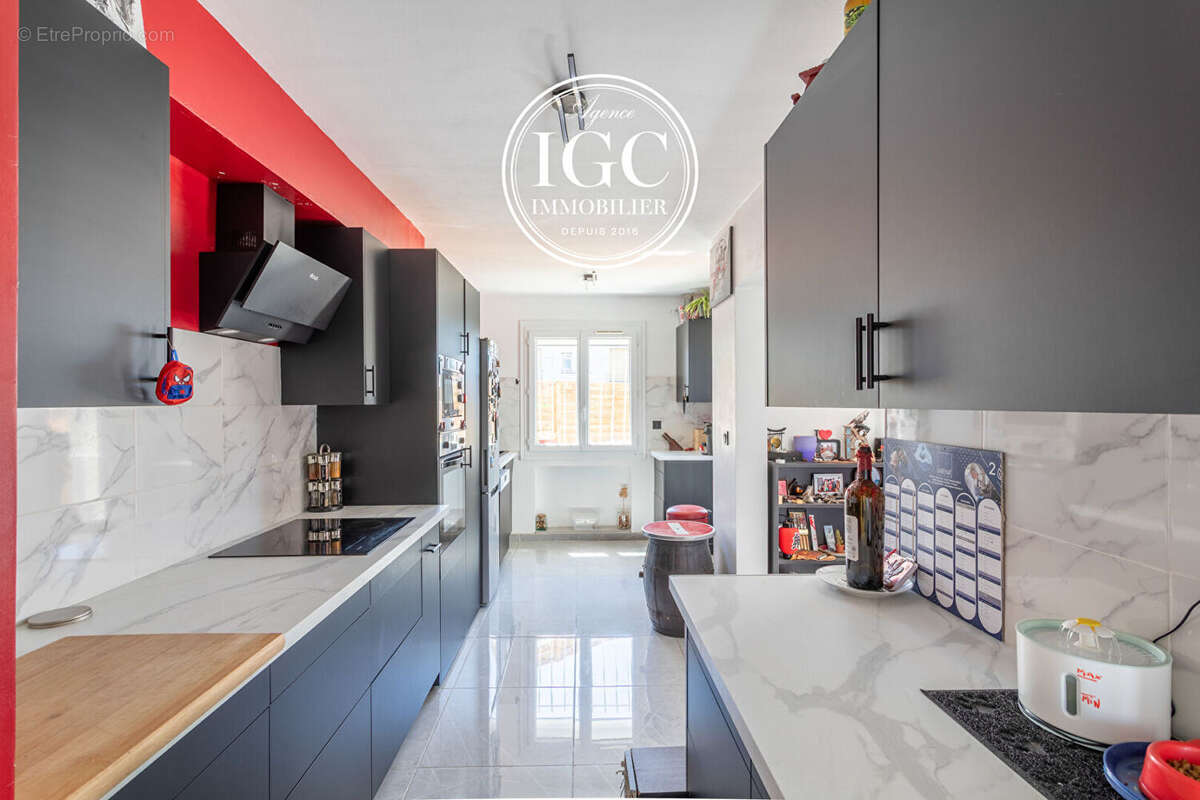 Appartement marseille 13015 - type 3-4 - 79 m² - jardin 180 m² - photo 3