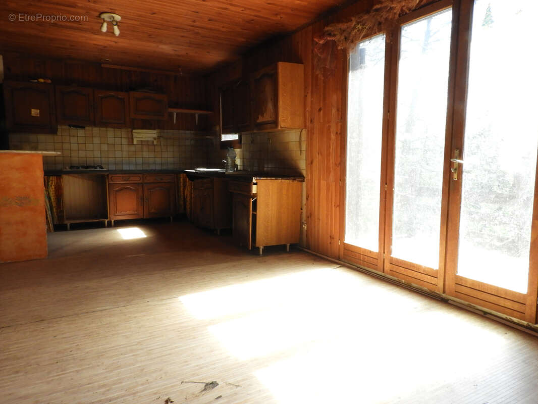 Maison à SAINT-REMY-SUR-DUROLLE