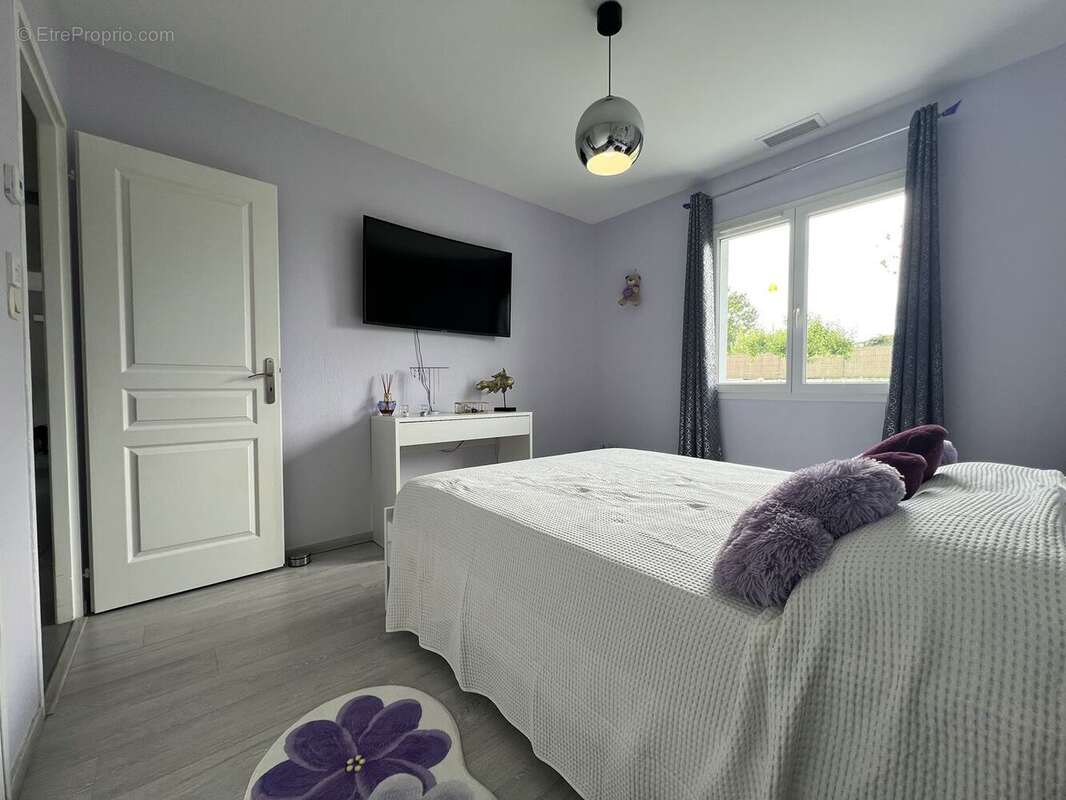 Maison à SAINT-DENIS-DE-PILE