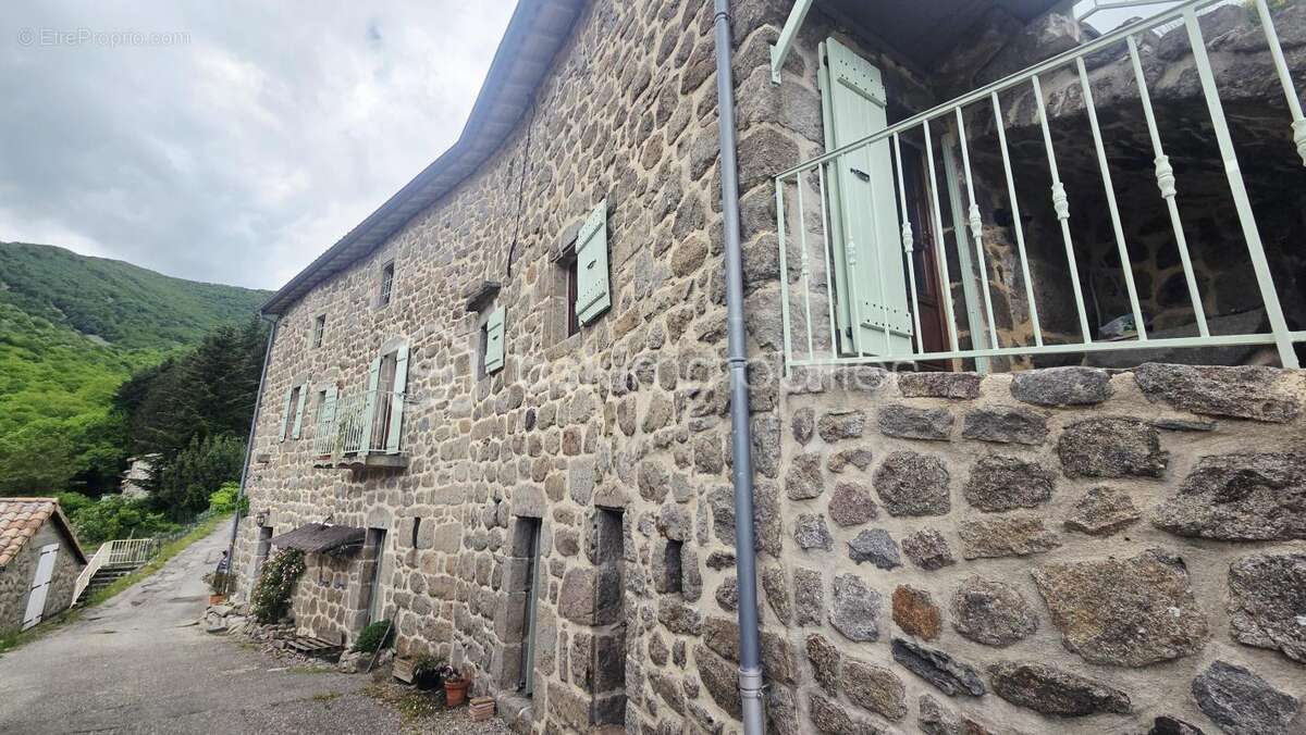 Maison à LAVIOLLE