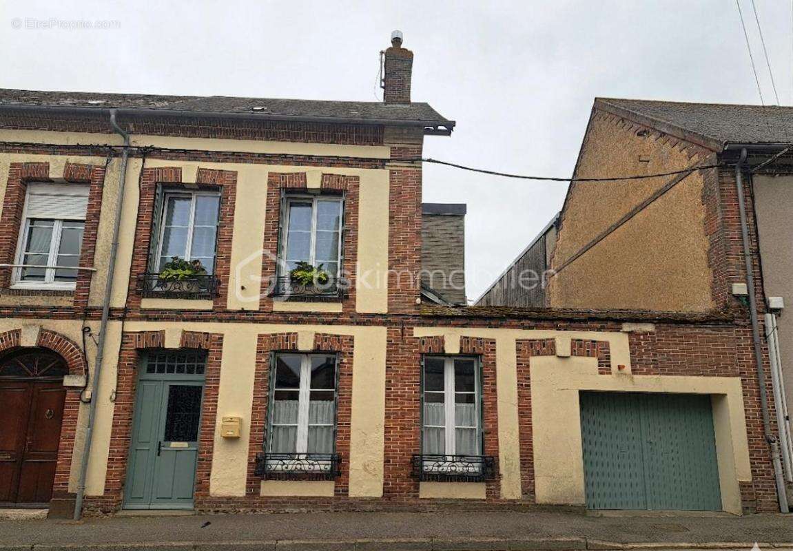 Maison à MOULINS-LA-MARCHE