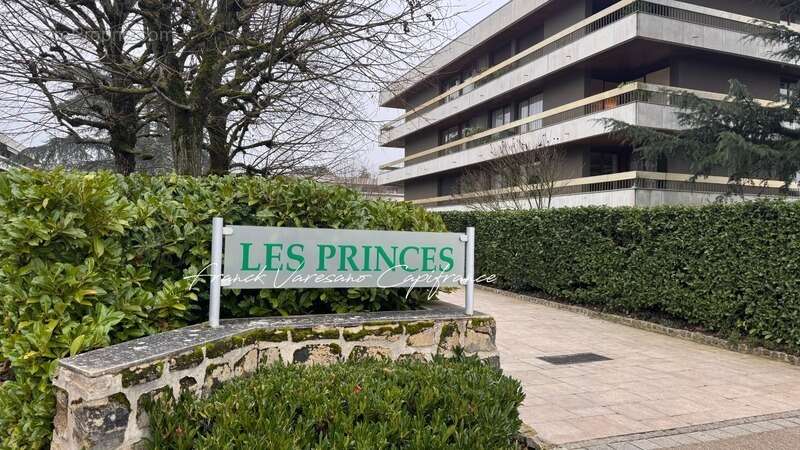 Appartement à NOISY-LE-ROI