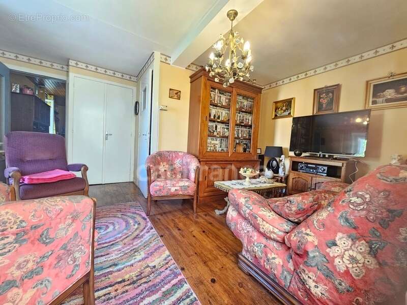 Maison à PANISSIERES