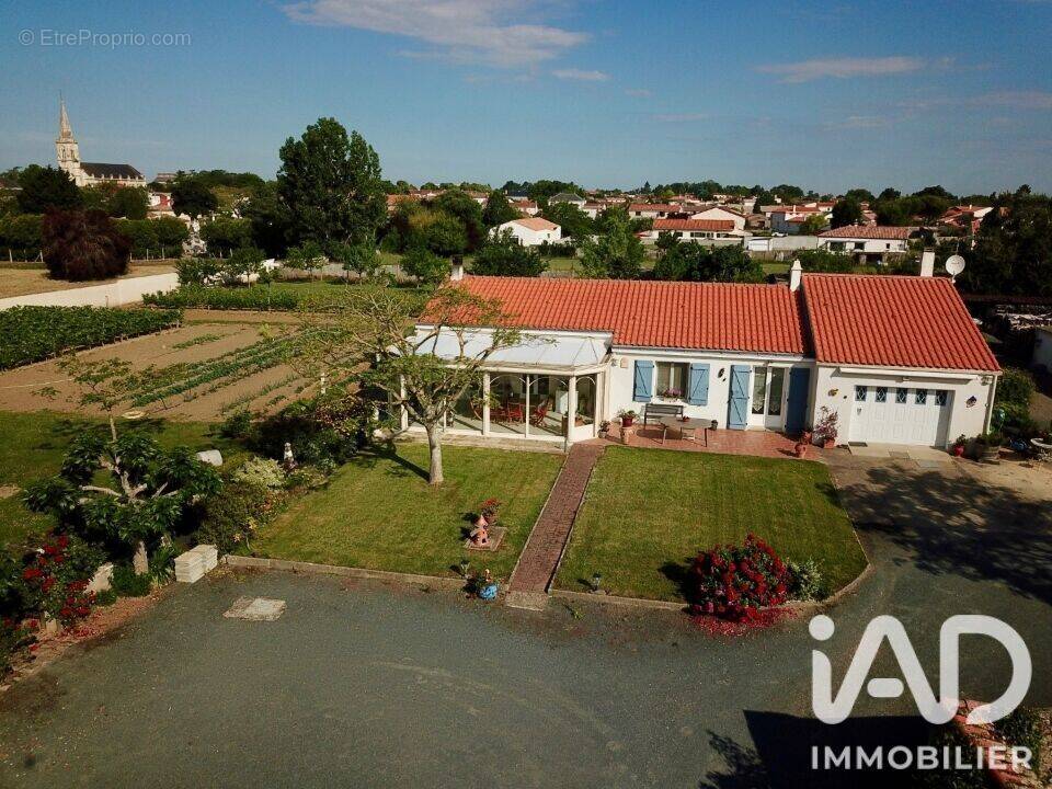 Photo 1 - Maison à SAINT-MICHEL-EN-L'HERM