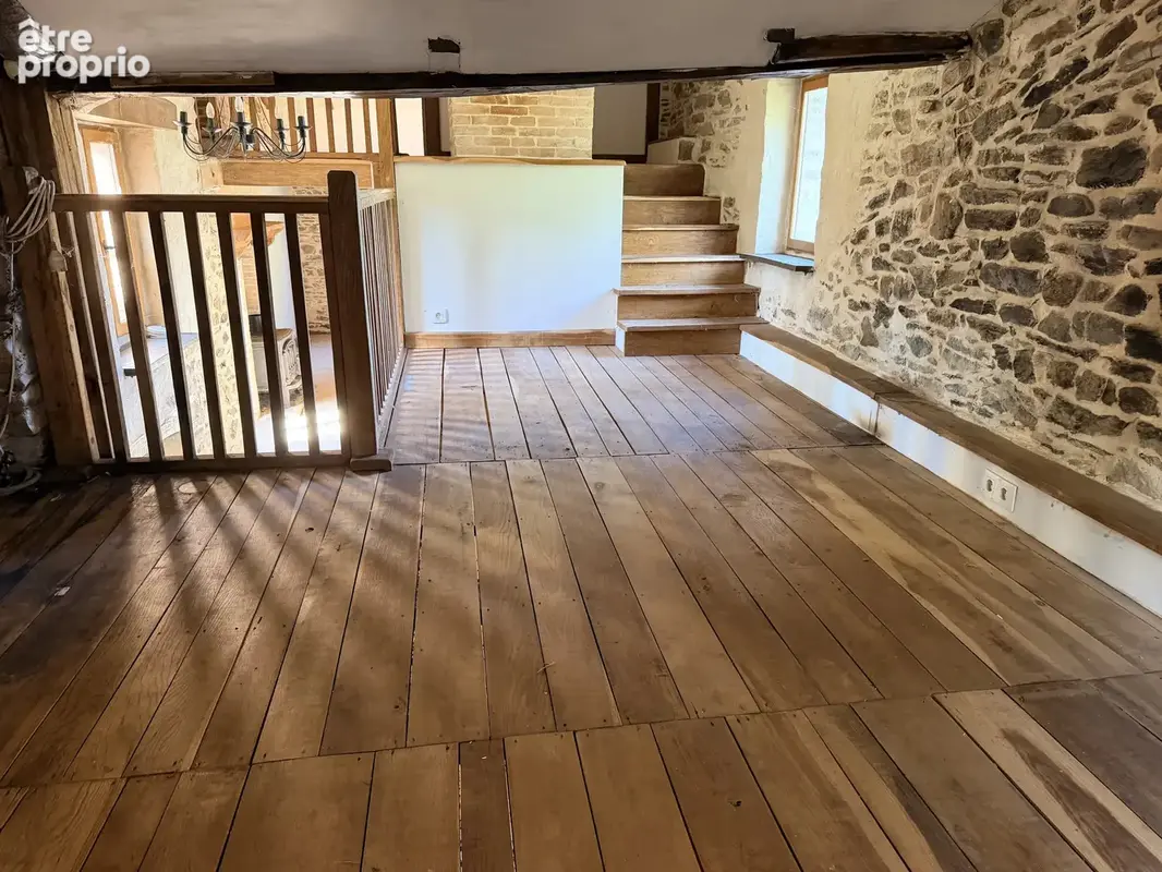 Maison à finir de rénover, située dans un cadre paisible - photo 3
