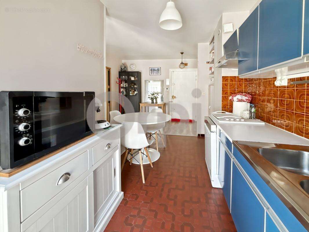 Appartement à PARIS-4E