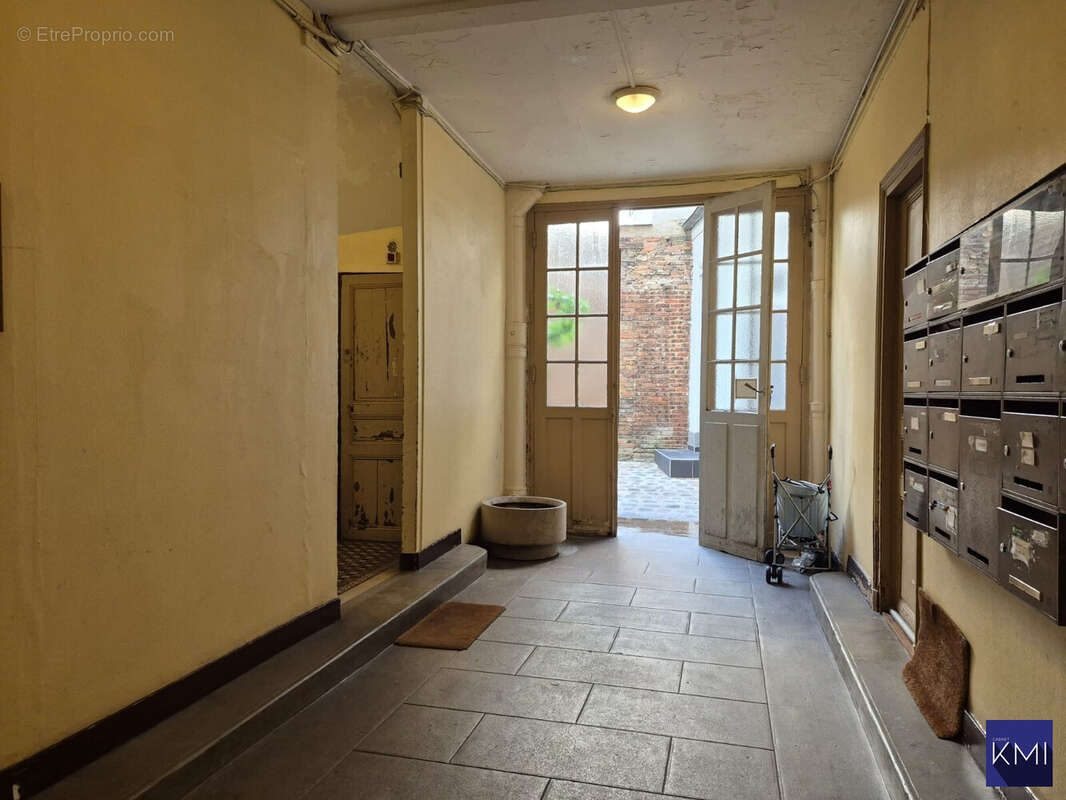 Appartement à PARIS-20E