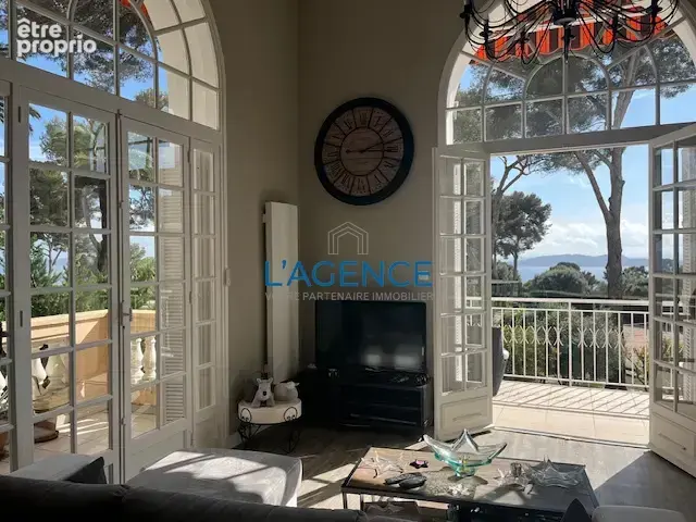 Appartement à HYERES