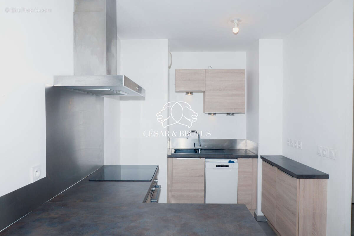 Appartement 44 m² à Bron  - photo 6