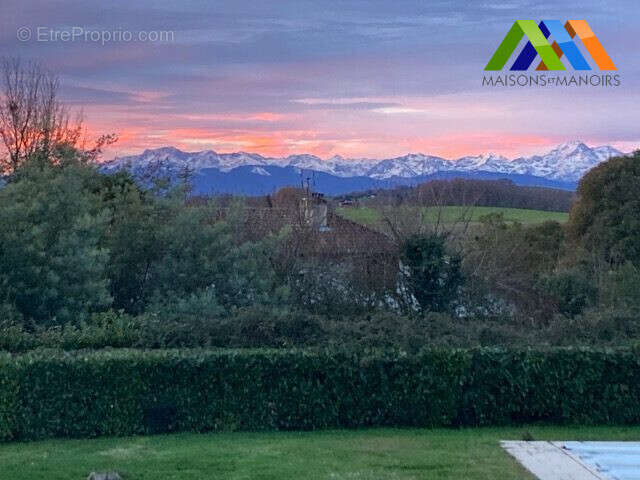 Maison 200 m² à Trie-Sur-Baise  - photo 3