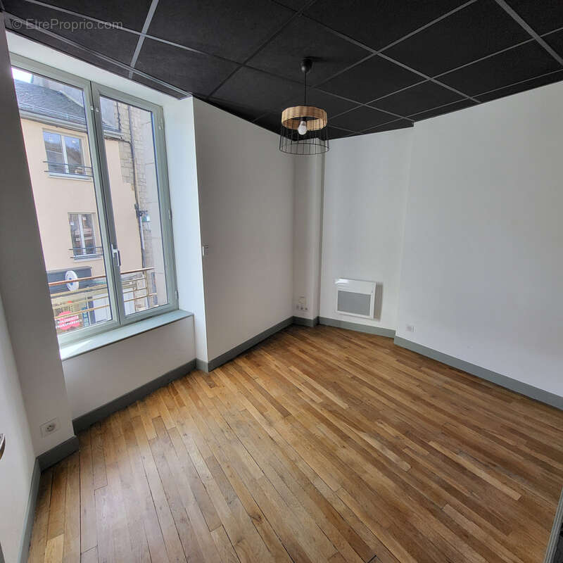 Appartement à RIOM-ES-MONTAGNES