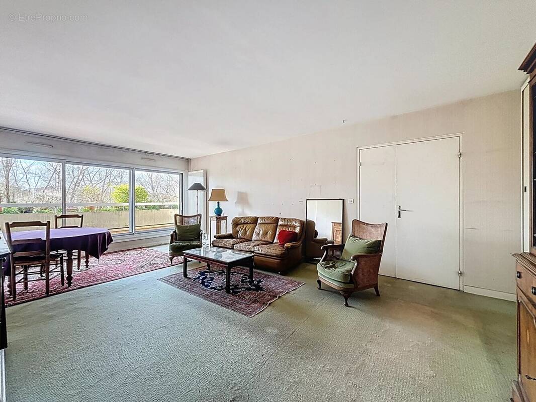 Appartement à ELANCOURT