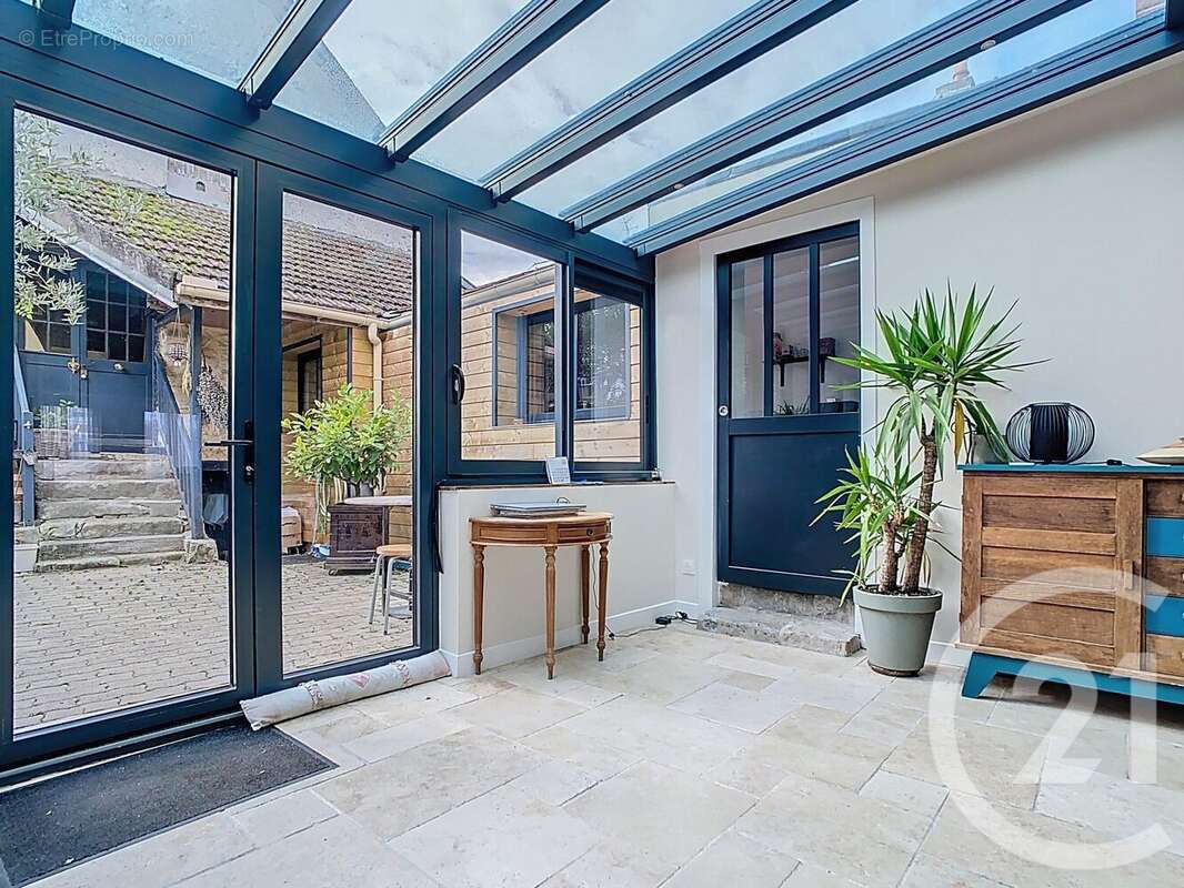 Maison à LA CHAPELLE-GAUTHIER