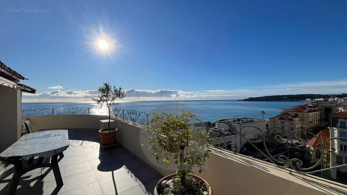 Appartement à MENTON