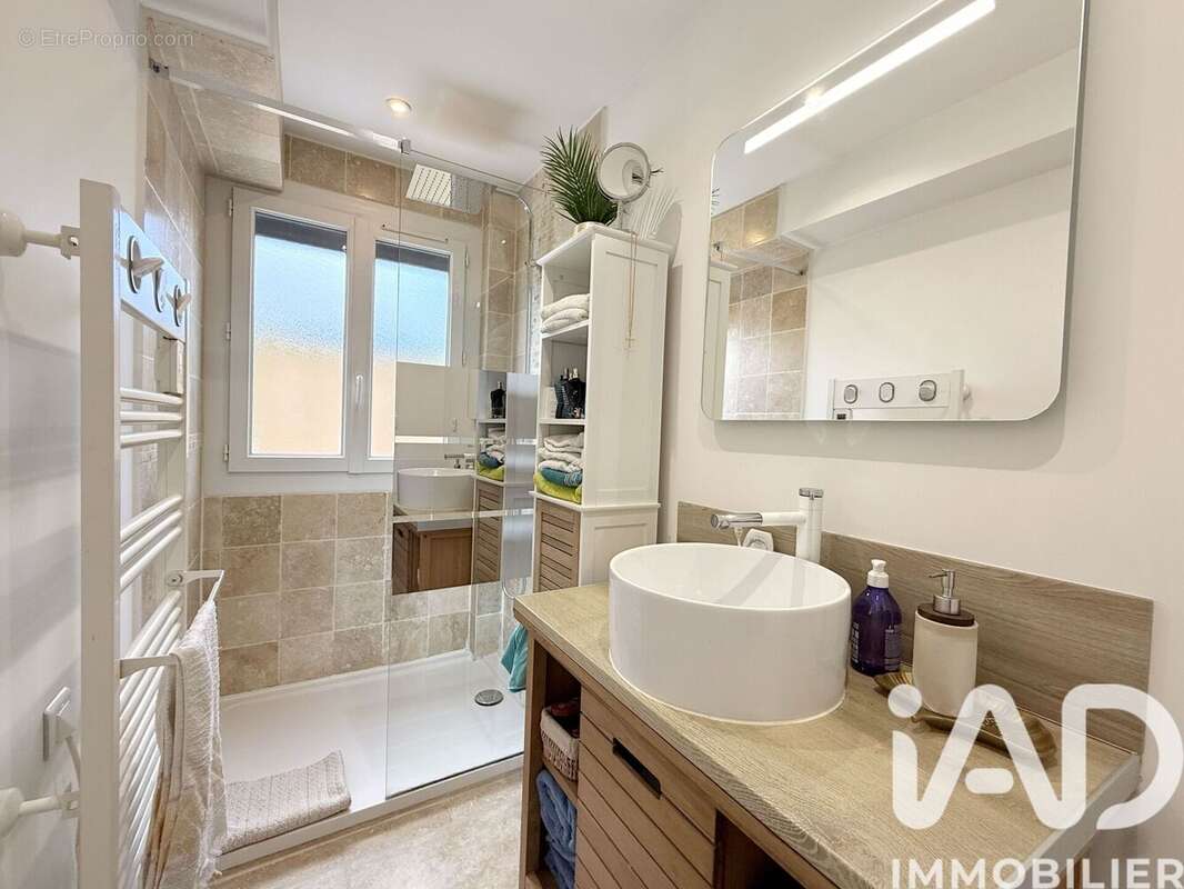 Photo 9 - Appartement à SOLLIES-PONT