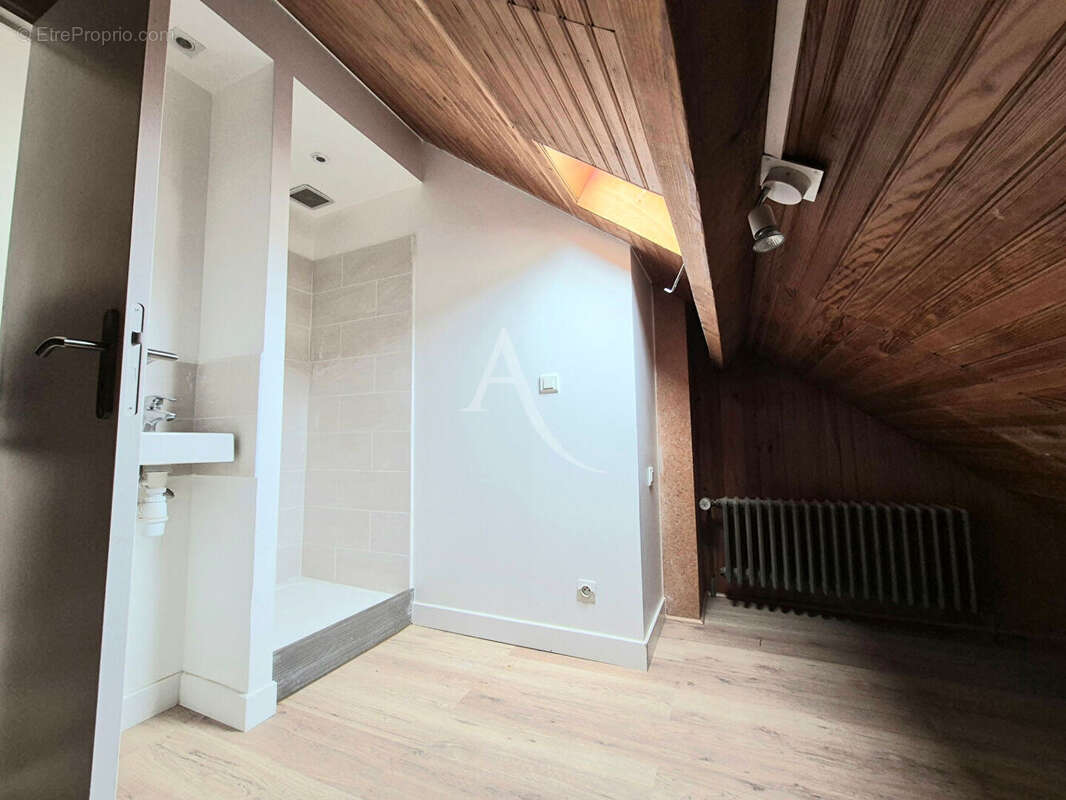 Maison à BURES-SUR-YVETTE