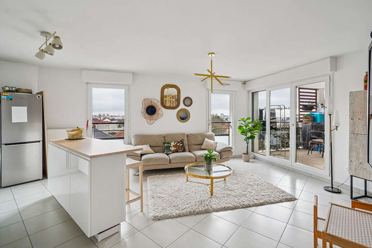 Appartement à ROMAINVILLE