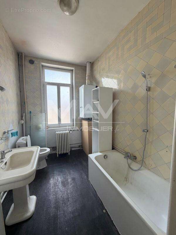 Appartement 230 m² à Tourcoing  - photo 14