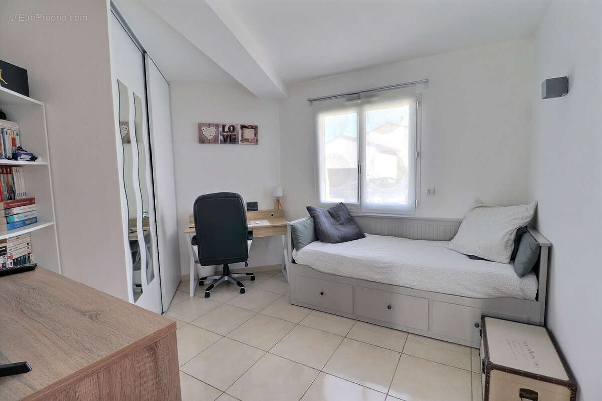 Maison à MAS-DE-LONDRES