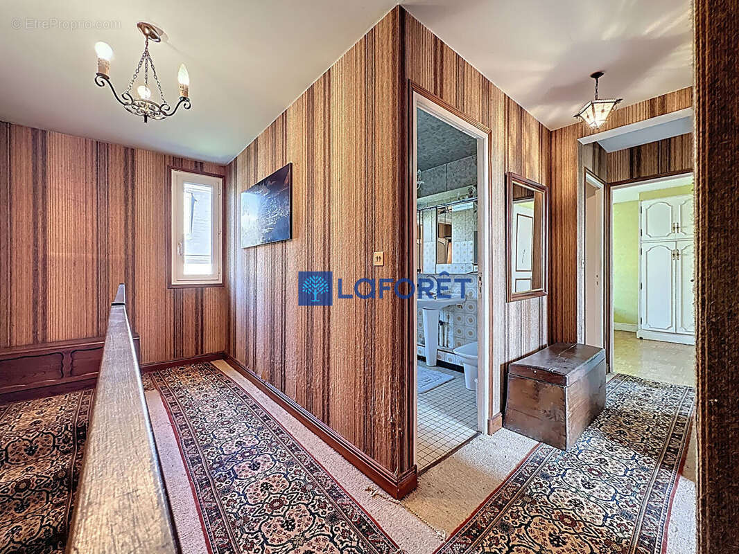 Maison à SAVIGNY-SUR-ORGE