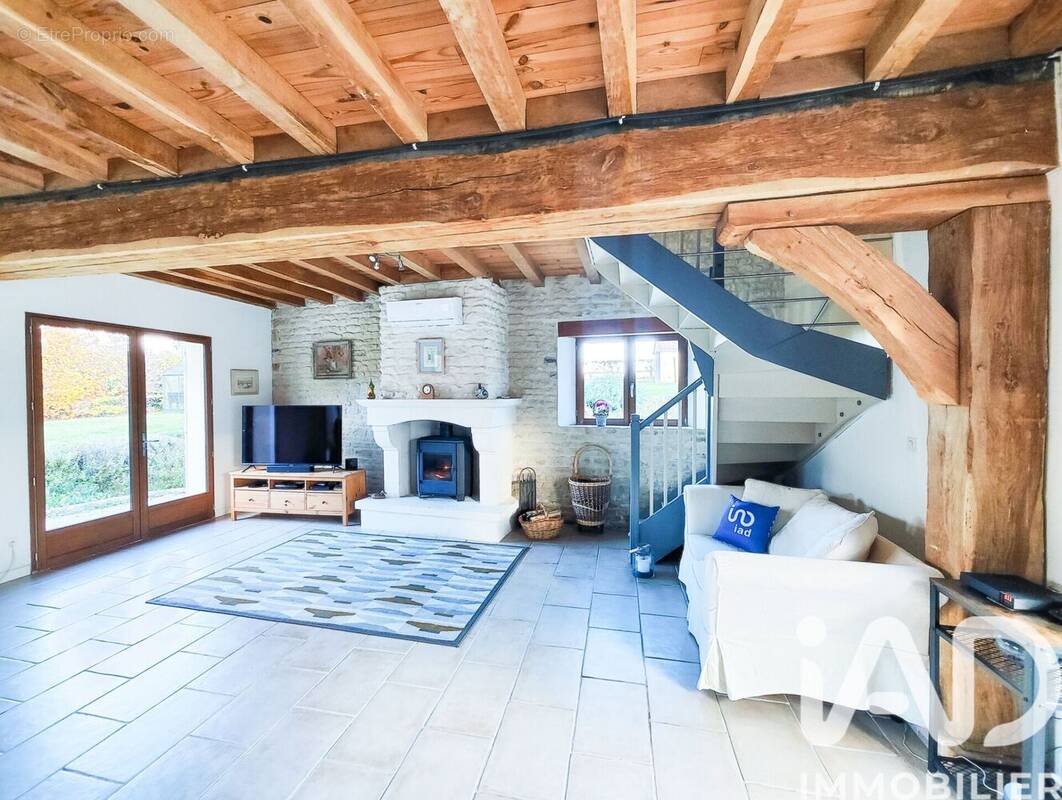 Photo 1 - Maison à SOULANGY