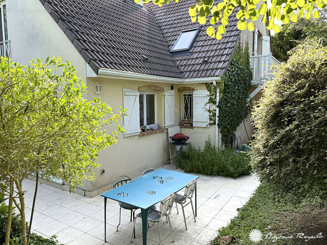 Maison à SAINT-GERMAIN-EN-LAYE