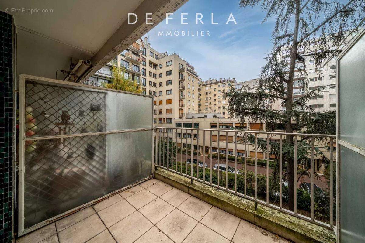 Appartement à PARIS-15E