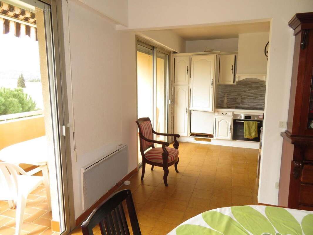   - Appartement à DRAGUIGNAN