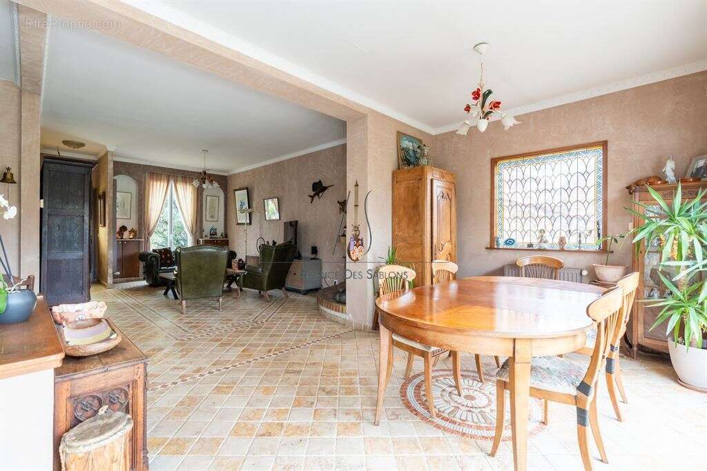 Maison 170 m² à Chatou  - photo 4