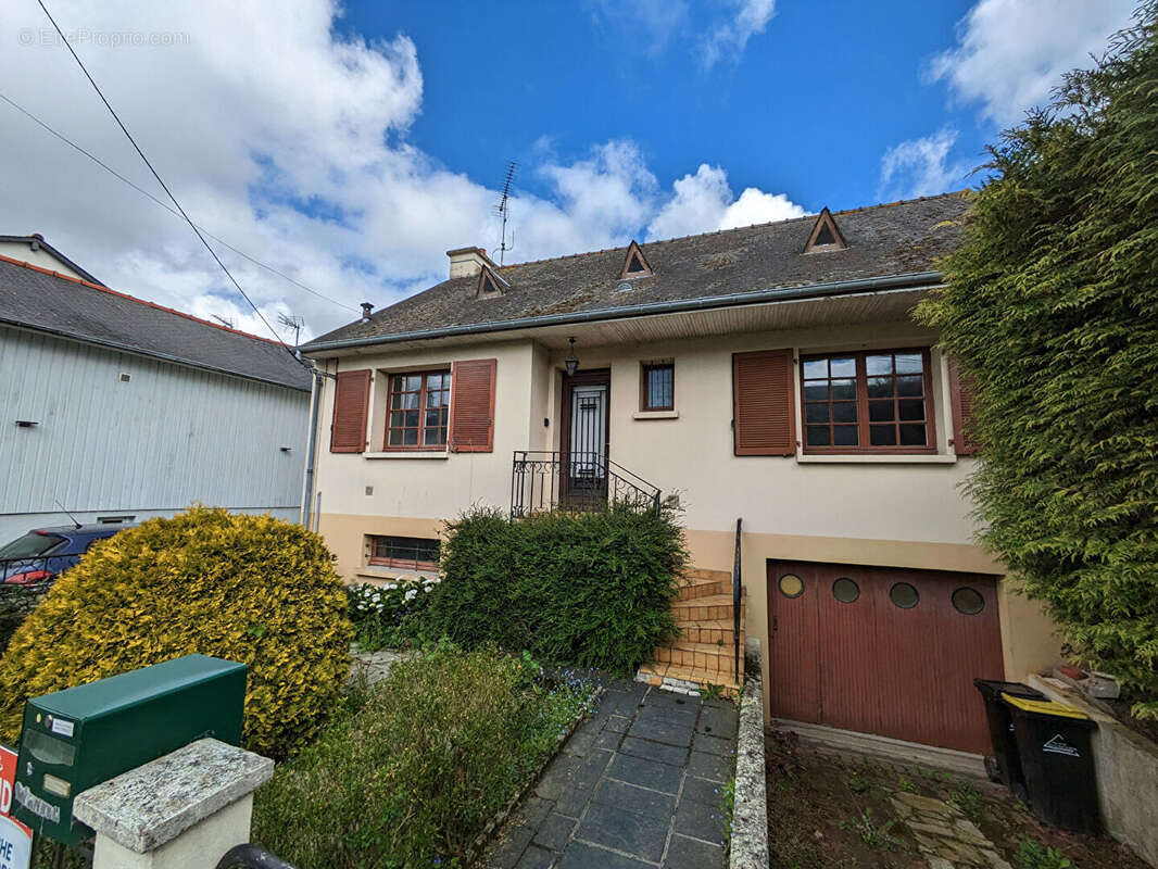 Maison à DOL-DE-BRETAGNE