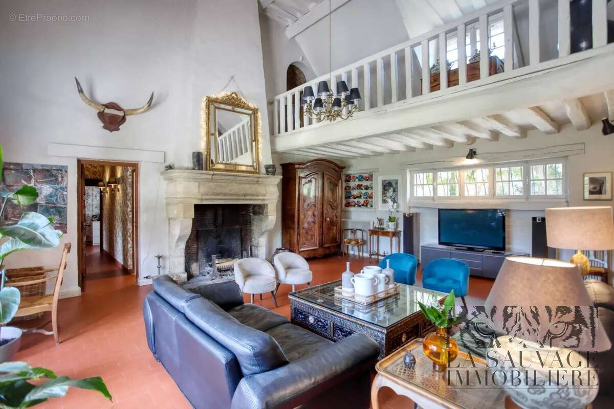 Appartement à LES MESNULS