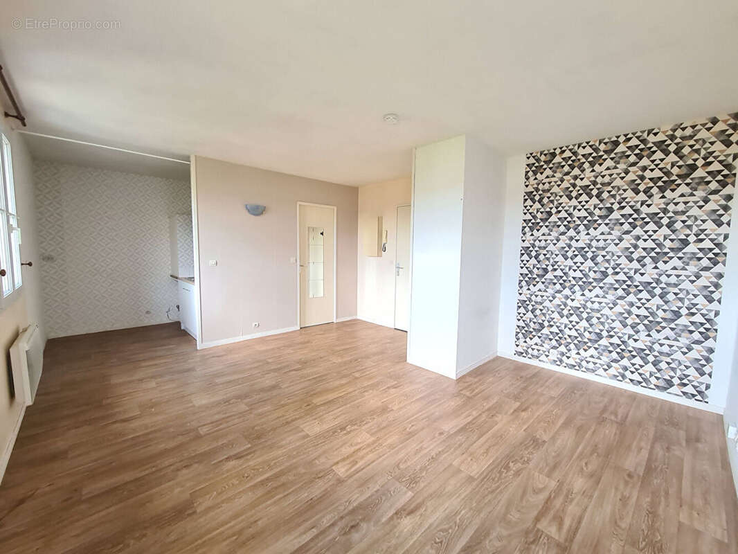 Appartement à LE PERRAY-EN-YVELINES