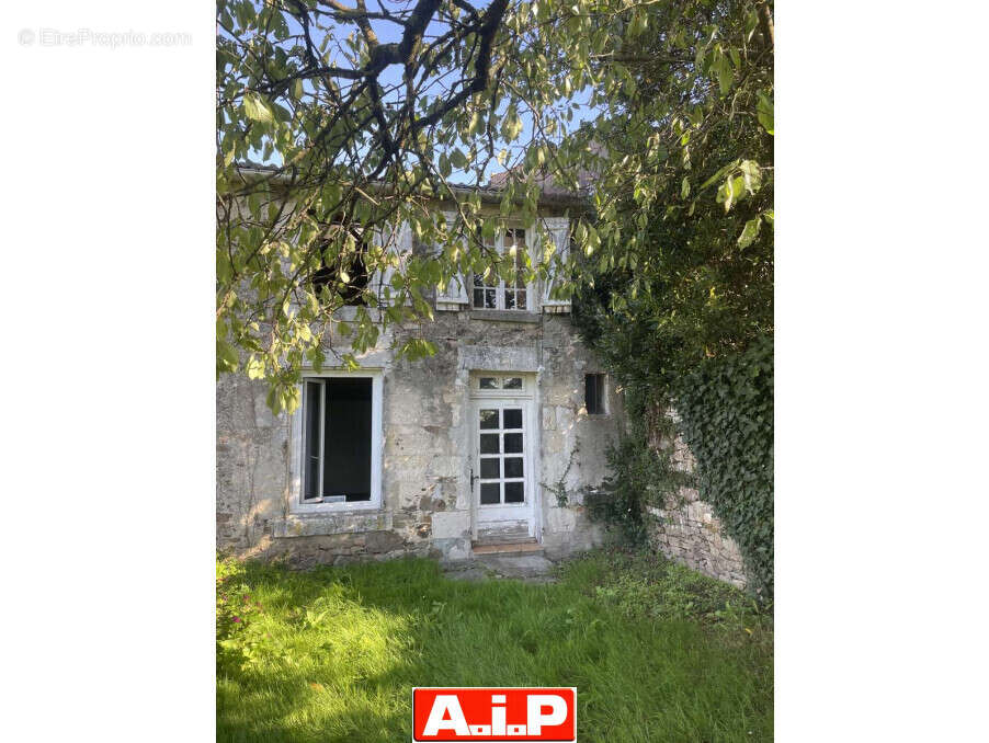 Maison à LA TARDIERE