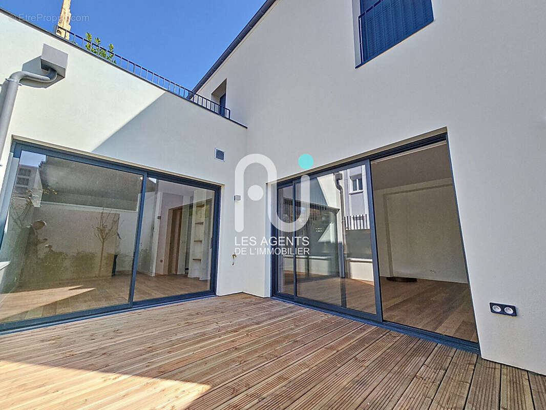 Maison à ASNIERES-SUR-SEINE