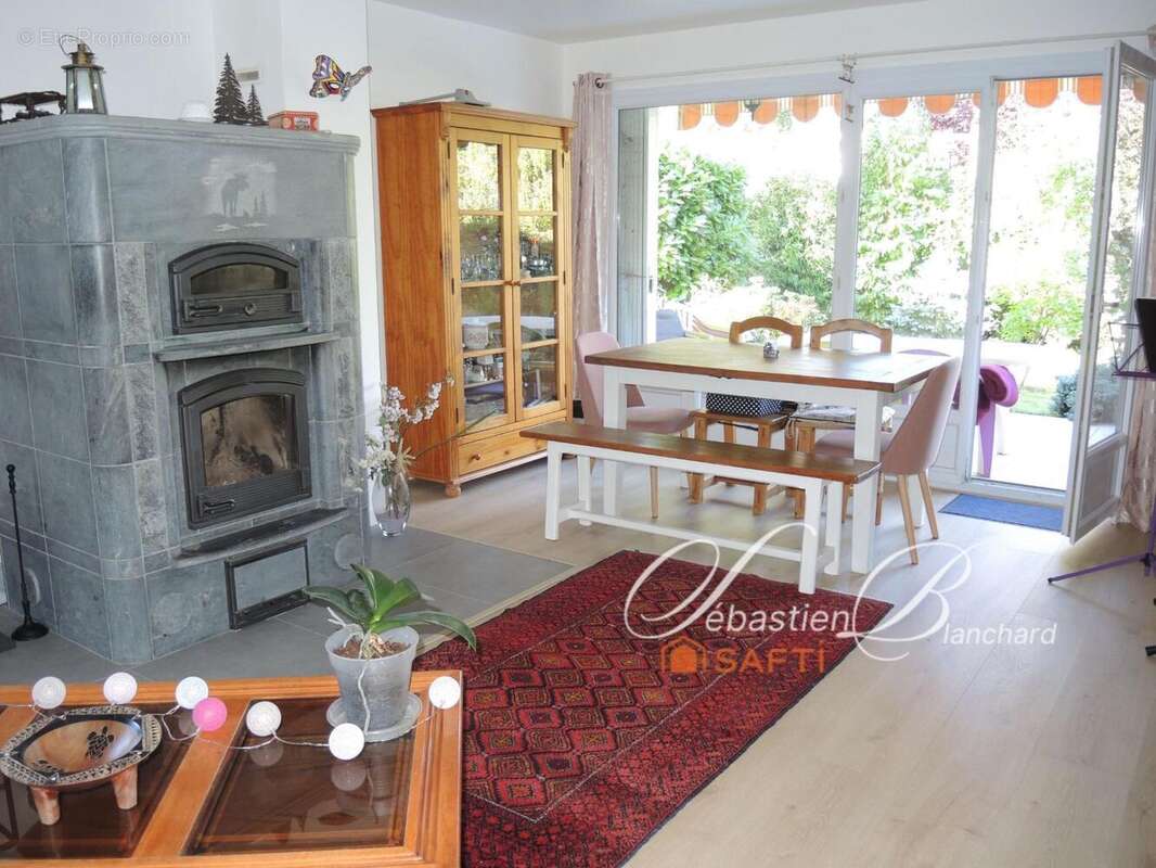 Photo 3 - Maison à VERSONNEX