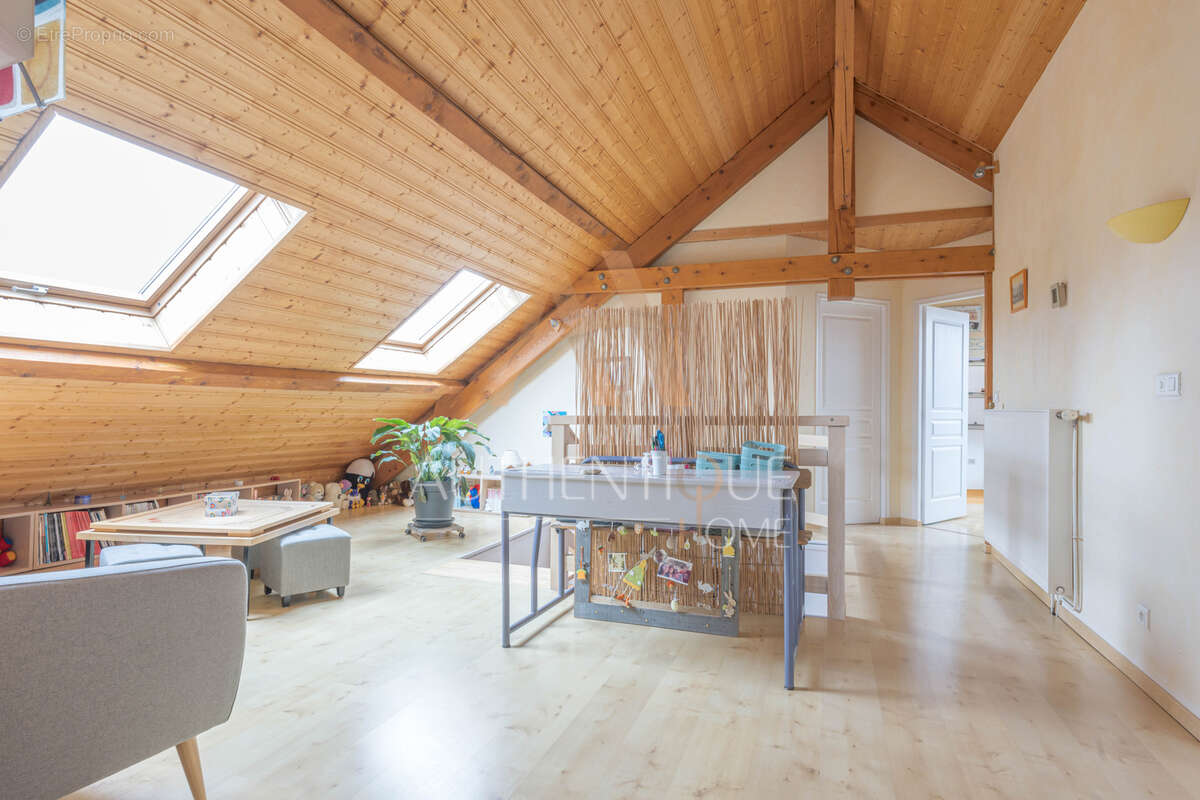 Maison à FOURNETS-LUISANS