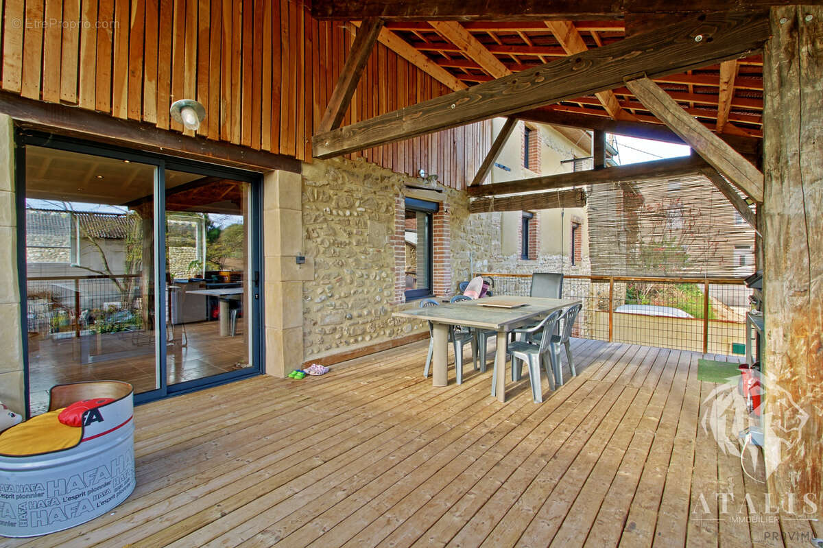 Maison à SAINT-LATTIER