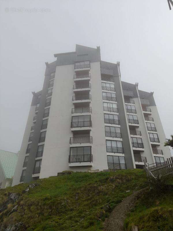 Appartement à EAUX-BONNES