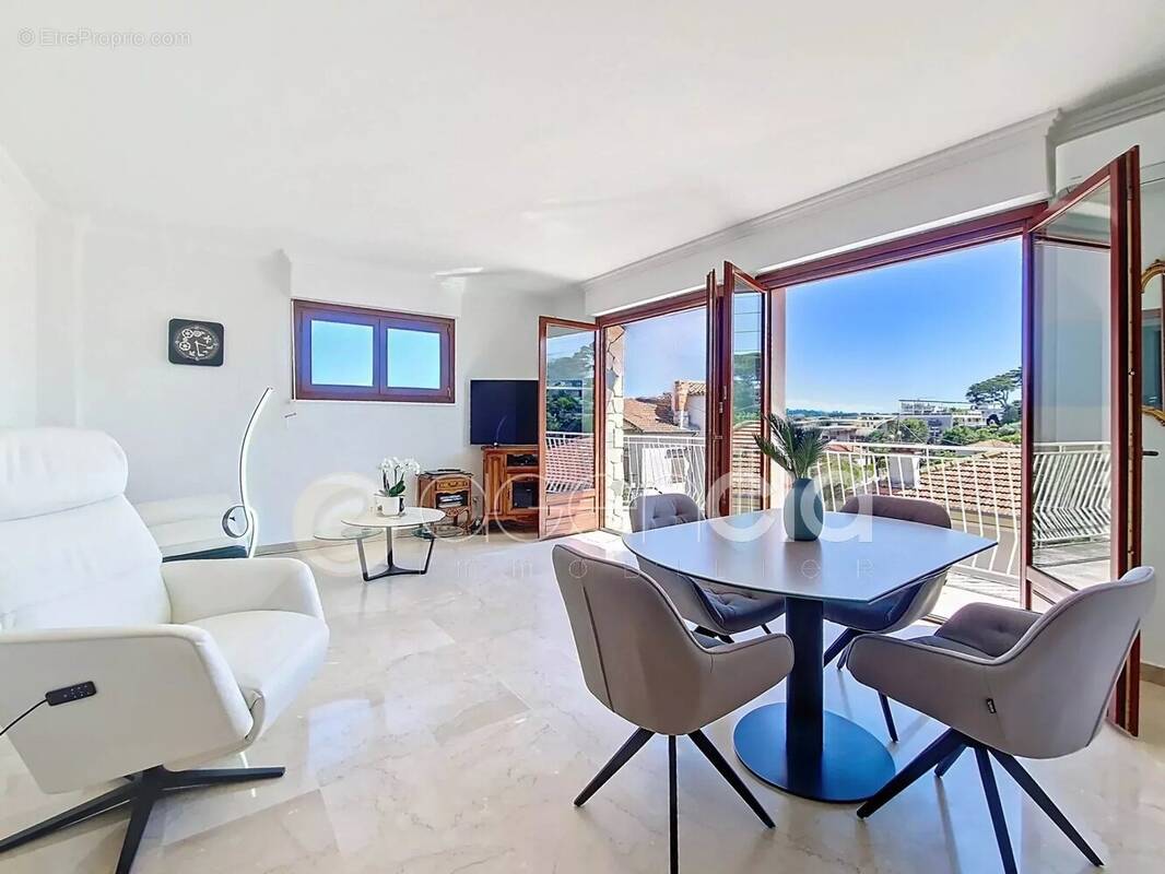 Au  dernier étage d un petit immeuble ! Bel appartement au Cannet quartier Europe  proche  commodités - photo 13