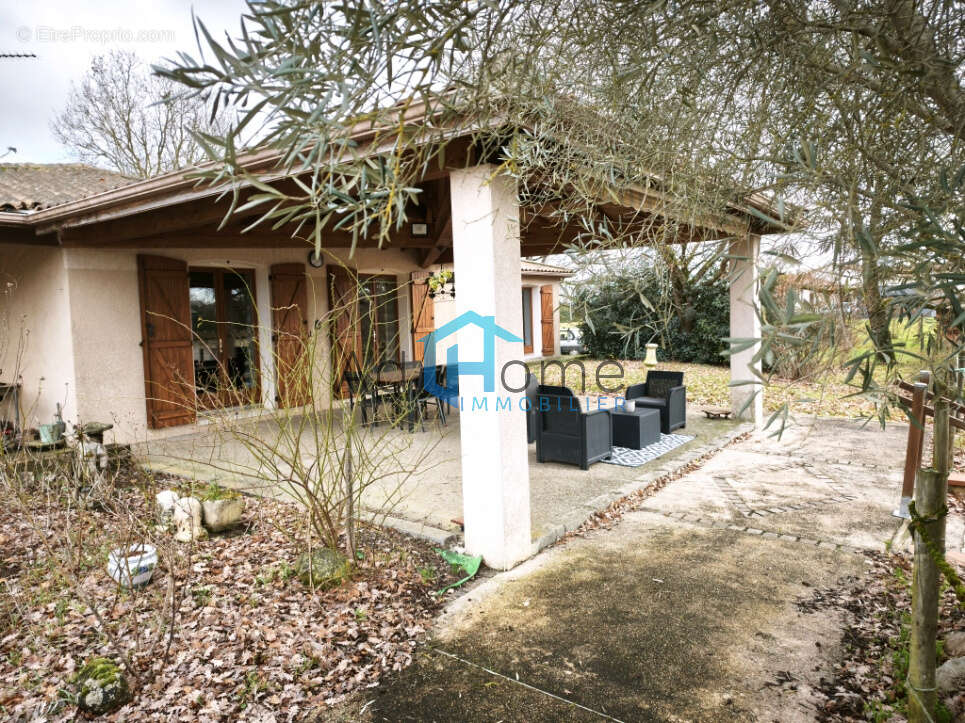 Maison à LARRA