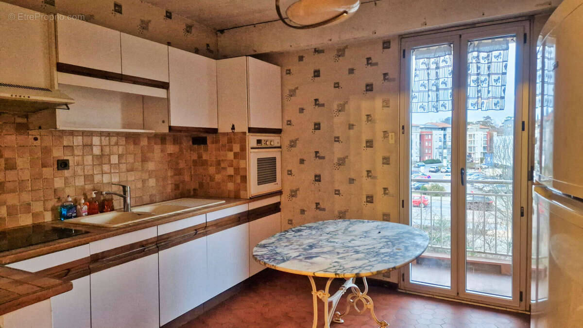 Appartement à TASSIN-LA-DEMI-LUNE