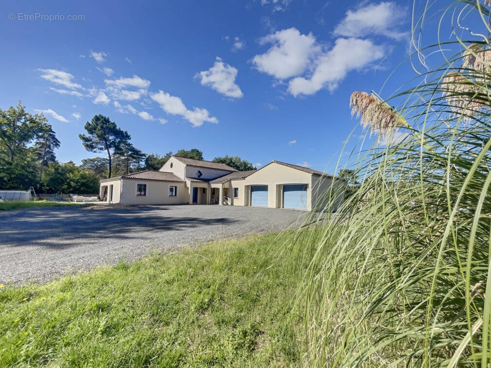 Maison à CHANCELADE