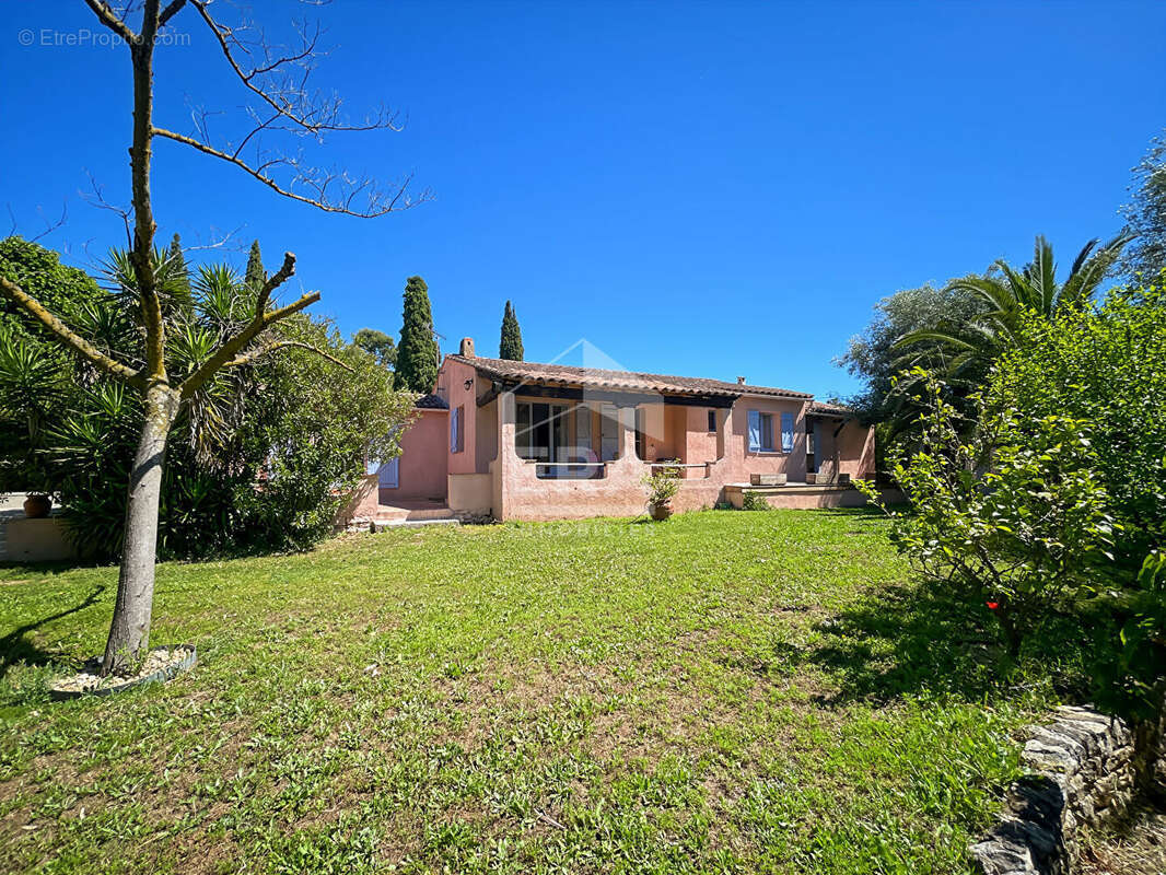 Maison à GRASSE