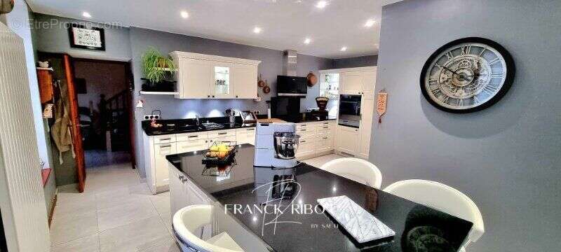 Photo 4 - Maison à COULANGES-SUR-YONNE