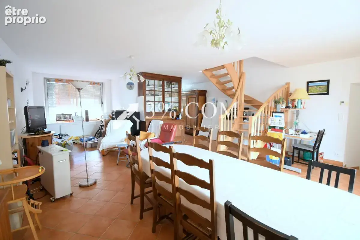 2 maisons pour les prix d'une : Maison familiale  de 1186 m2 - photo 6