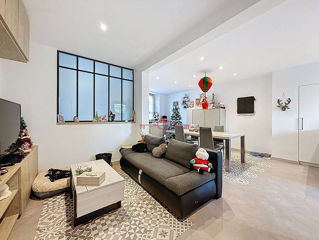 Maison à SAINTE-MENEHOULD