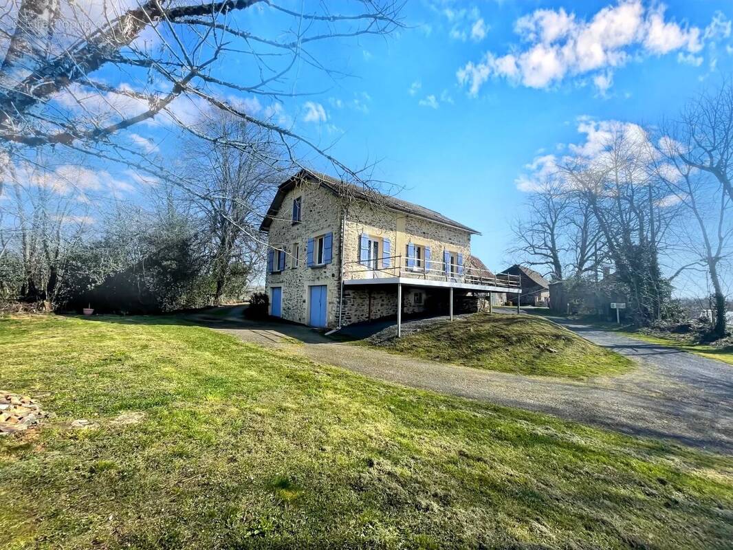Maison à SAINT-MESMIN